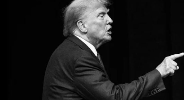 Kai Trump playing golf with family