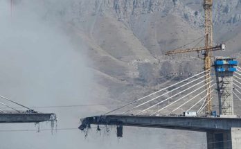 While some critics have labeled the strike a potential “war crime,” military analysts emphasize that targeting infrastructure used for active military