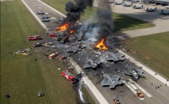 According to early reports, the victims included pilot Larry Haynie and his wife Melissa, family assistant Melanie Hodges, her daughter Amber and Amber’s